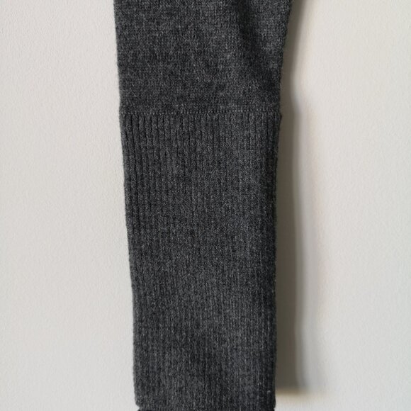 NWT LULULEMON Dark Grey 100% Cashmere Sit In Lotus LS Wrap Sweater Cardigan 2 - Picture 4 of 8